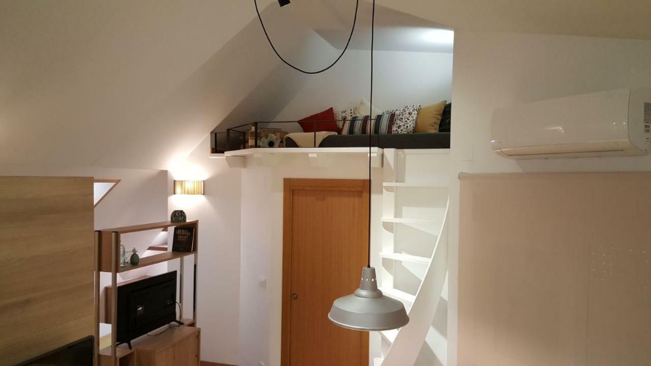 Estudio Atico Con Altillo Ourense Extérieur photo